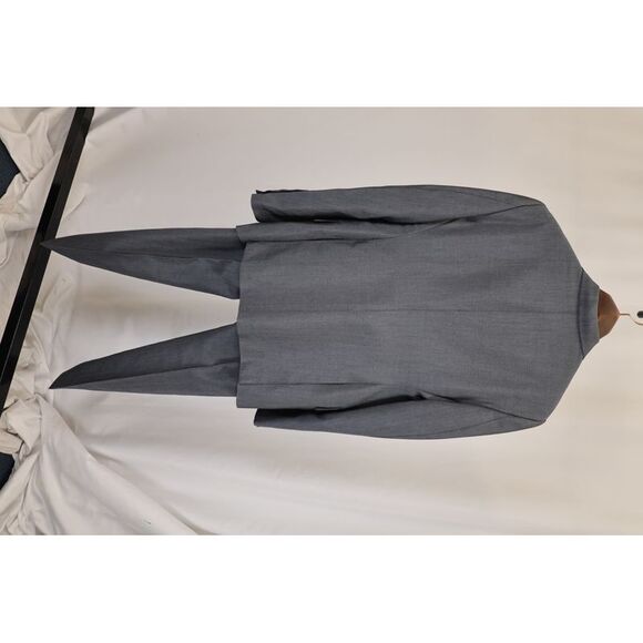 Tom Ford Shelton Suit Blazer in Grey Wool - Picture 7 of 7